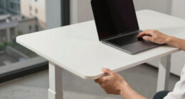 9 Best Standing Desk for Small Spaces in 2026